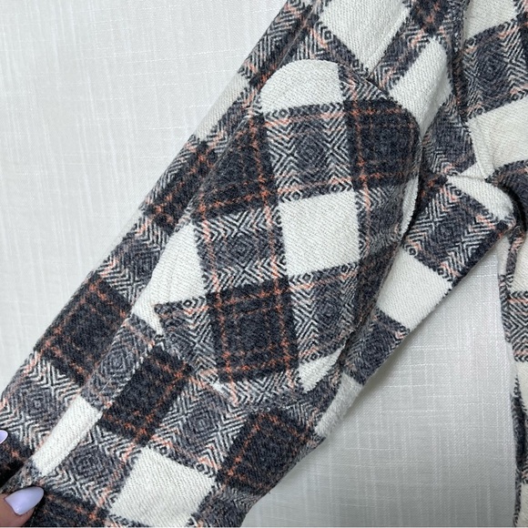For The Republic Cropped Flannel Shacket - Picture 12 of 16